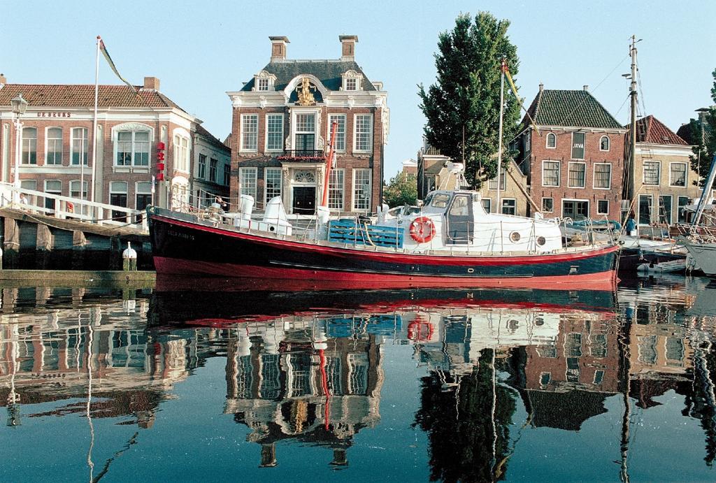 Hotel Reddingsboot Harlingen Boat Exterior foto